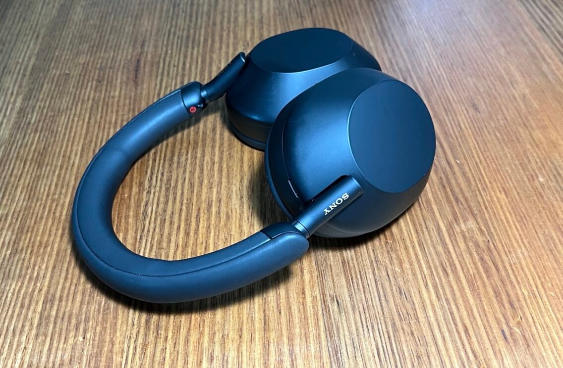 Sony WH1000XM5 Noise Cancelling Headphones – best of the best