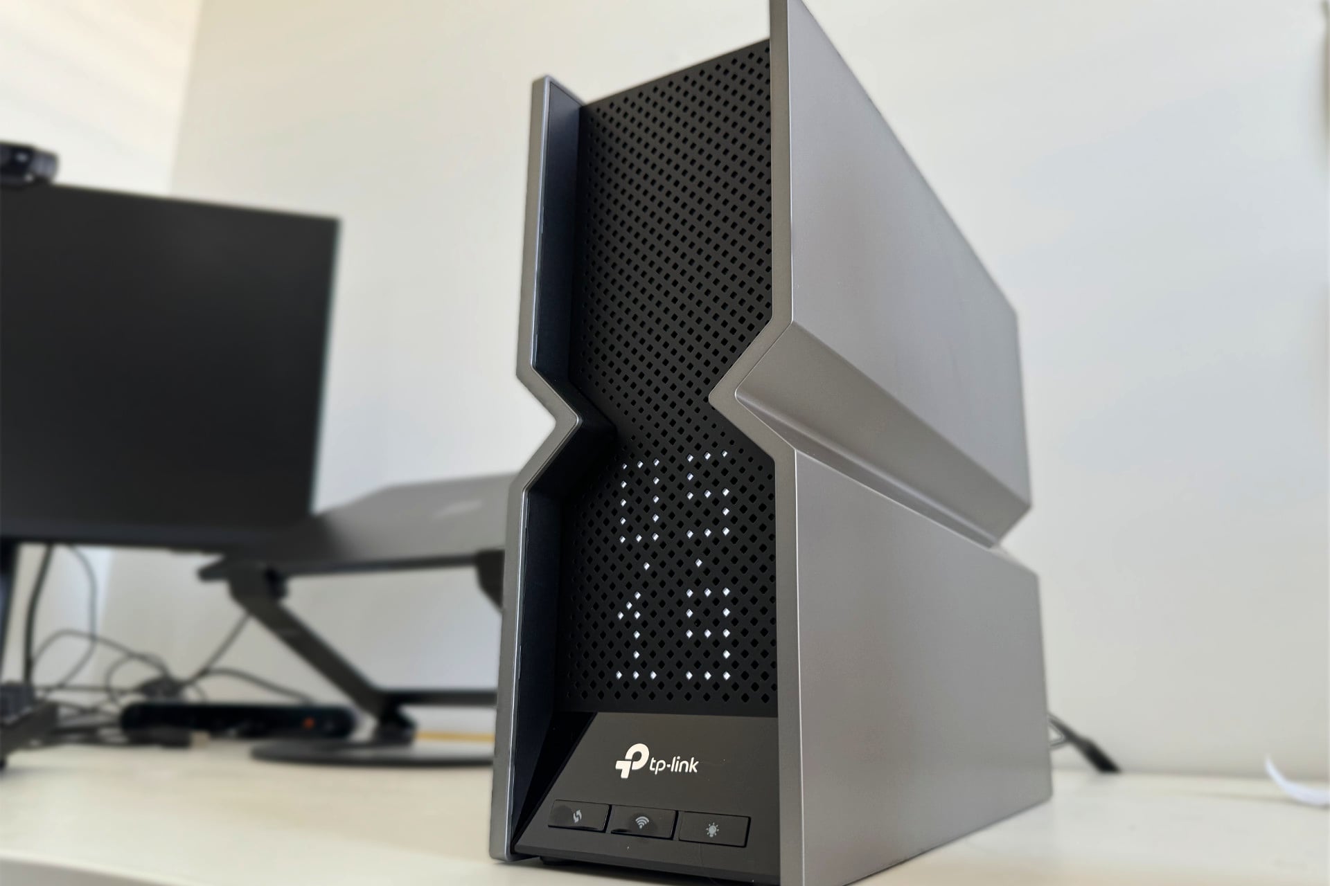 TP-Link-Archer-BE800-review-wi 