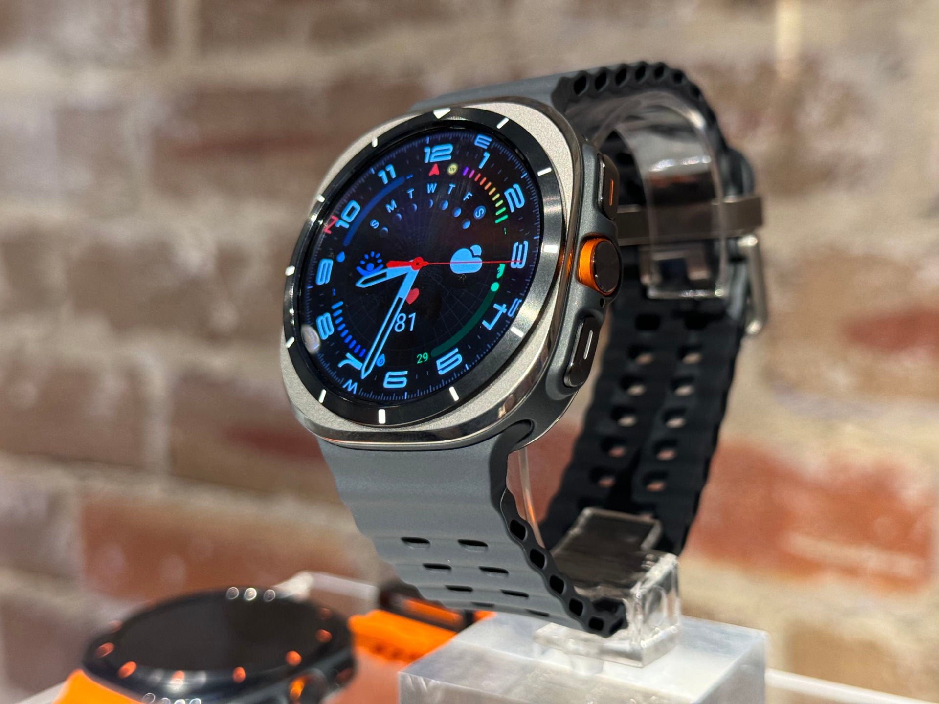Samsung Galaxy Watch Ultra looks like a triathlete