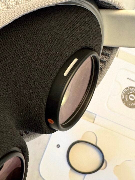 Vision Pro lenses Zeiss