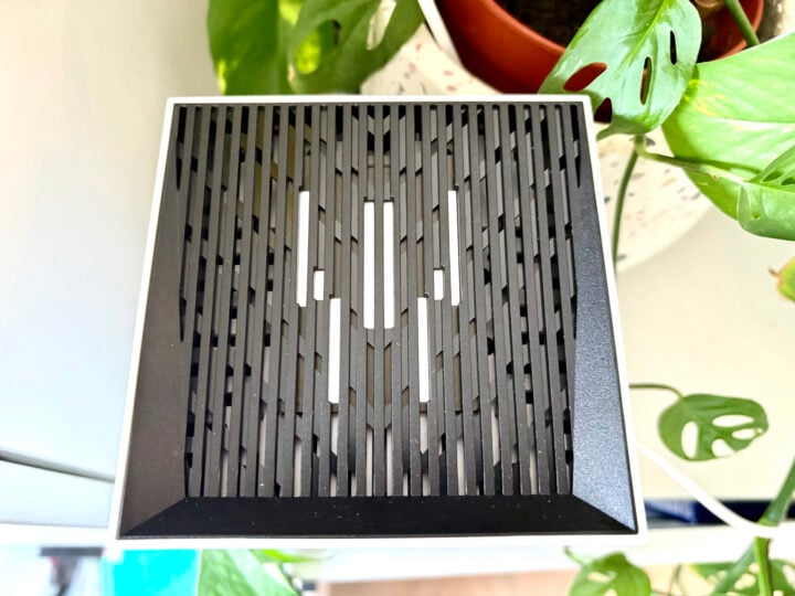 Acer Predator Connect T7 top angle