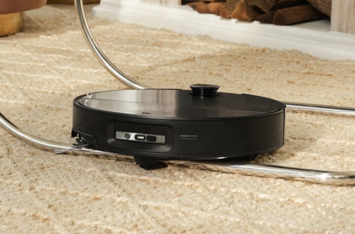 Roborock Saros 10 vacuuming carpet