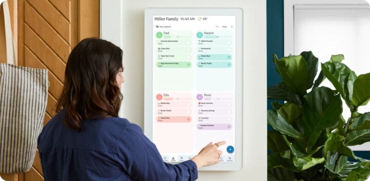 Skylight Calendar Max portrait mode