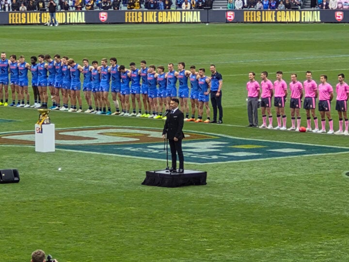 Footy final photo digital zoom