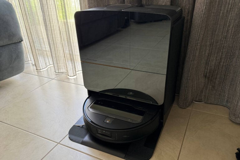 Roborock Saros Z70 review: Reach out and touch mess