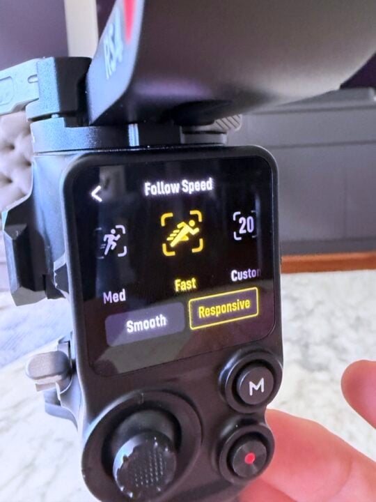 DJI RS4 OLED touchscreen and joystick