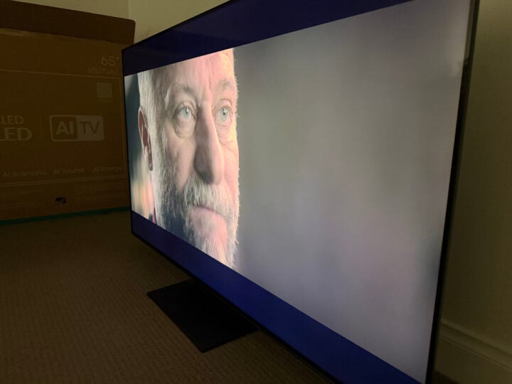 Hisense U7QAU TV John Wick scene side angle