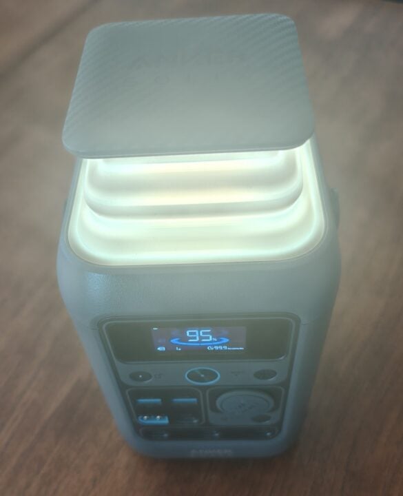 Anker Solix C300 DC light and App