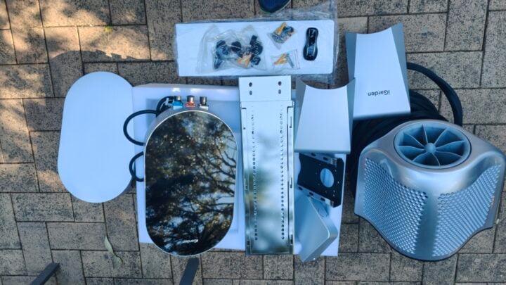 Swim Jet Box contents