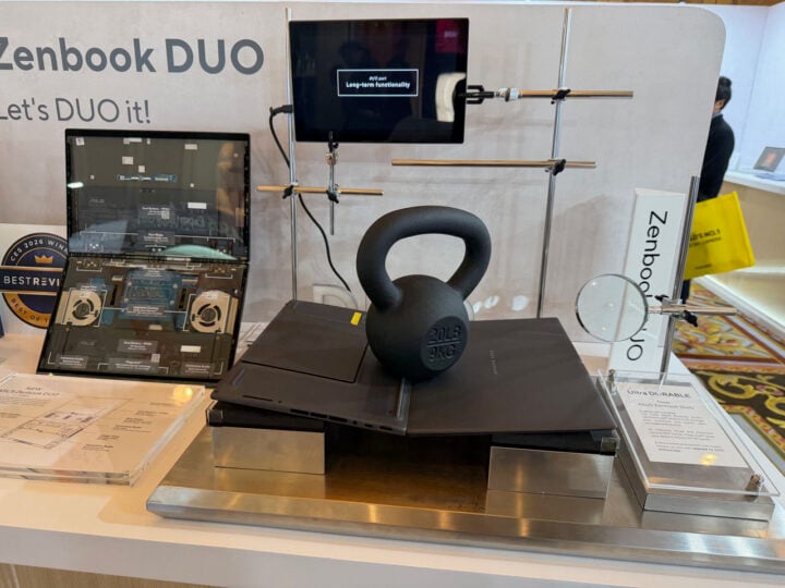 Asus Zenbook Duo 2026 weight hinge test