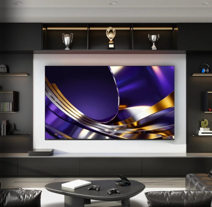 Hisense U7SAU TV decorated with trophies