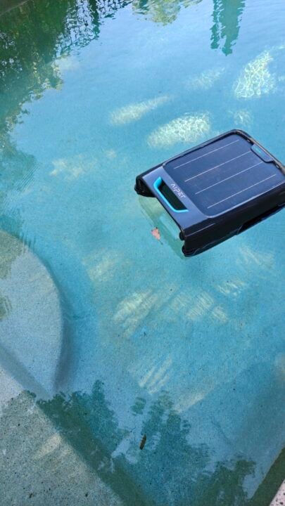 Aiper Surfer S2 pool skimmer