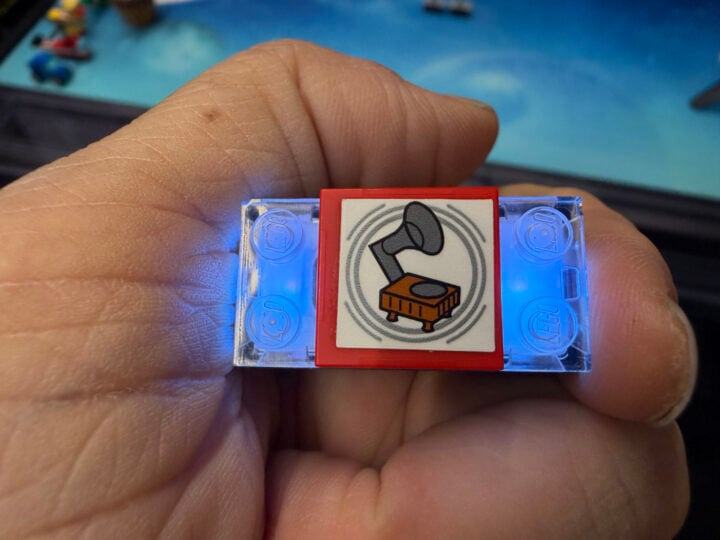 Lego Smart Tag close-up