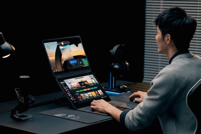 ROG Zephyrus Duo has two big, full-sized screens for gaming