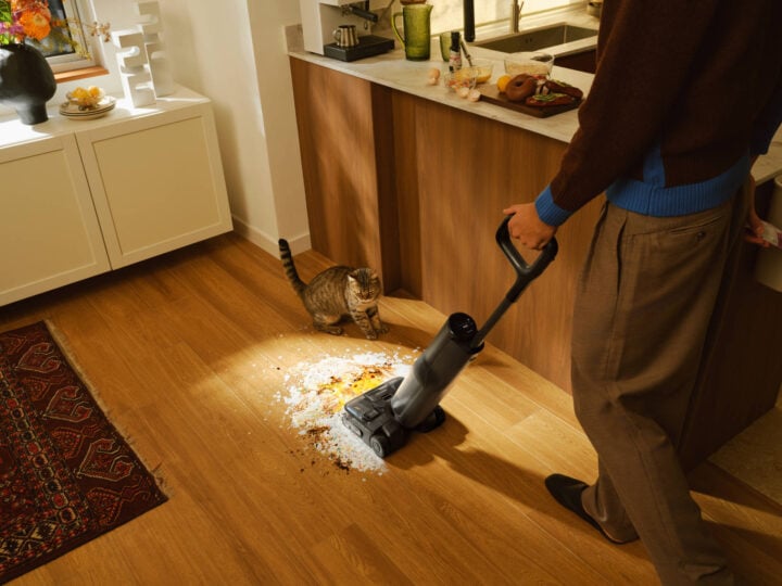 Roborock F25 Ace Pro cake mess