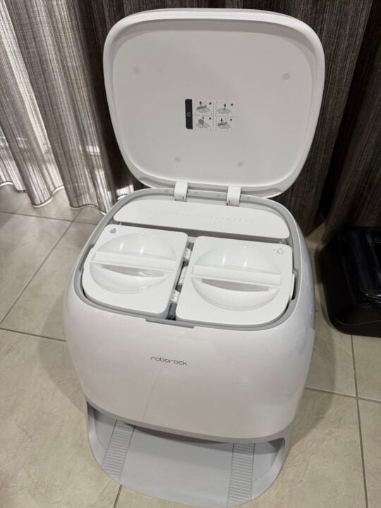 Roborock Qrevo Curv 2 Flow dock lid open