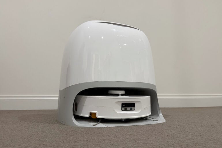 Roborock Qrevo Curv 2 Flow review: Hard floor specialist