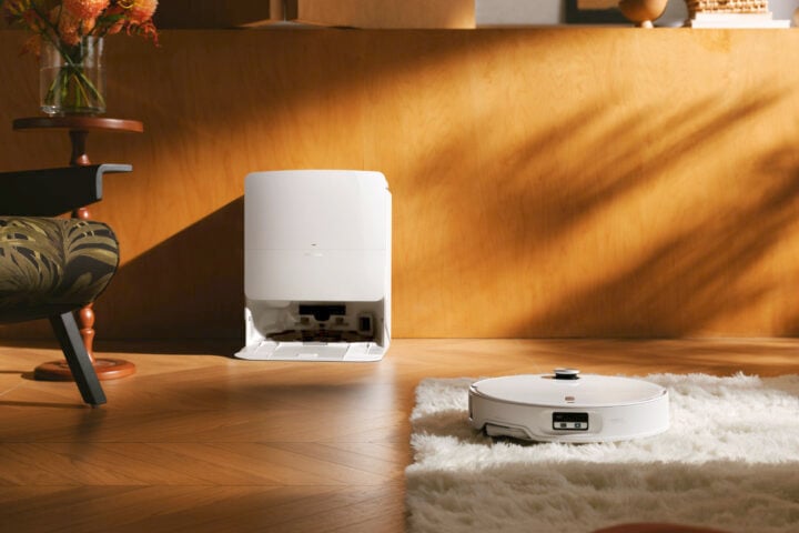 Roborock Qrevo Edge 2 Pro on thick rug