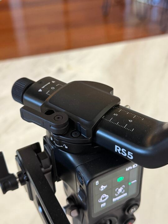 close up of gimbal arms