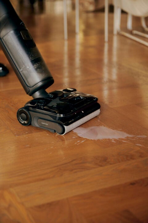 Roborock F25 Ace Pro cleaning up spill on lino floor