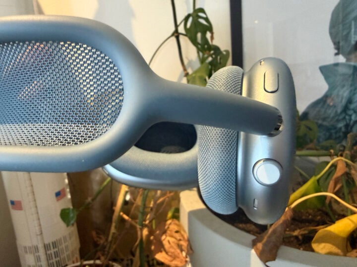 Apple AirPods Max 2 controls close up