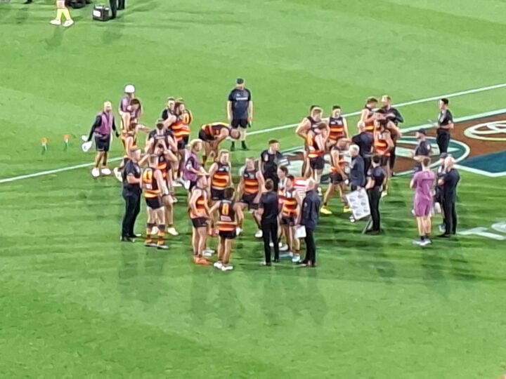 Digital zoom footy players photo