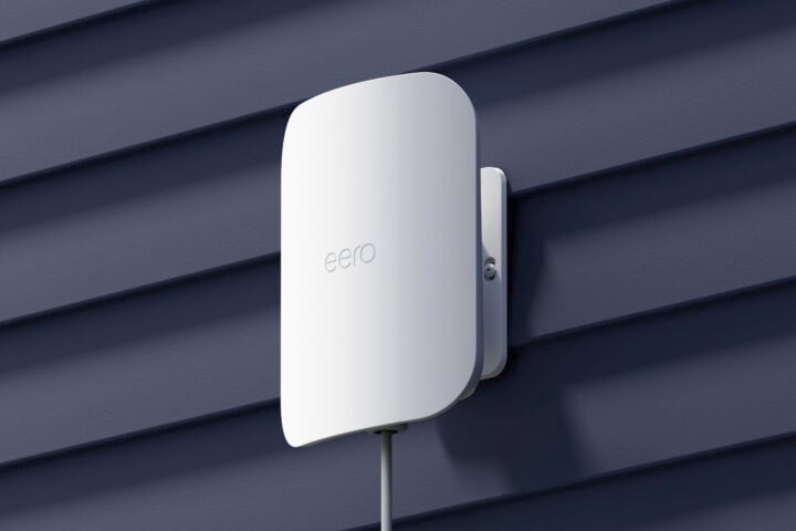 Eero Outdoor 7 mesh unit on corrugated wall