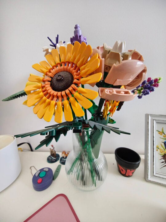 Lego flowers ultra-wide photo