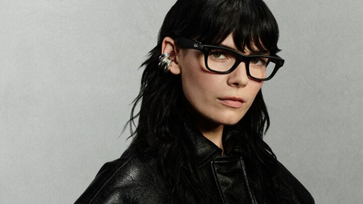 Meta Ray-Ban Optics Styles Blayzer design woman model