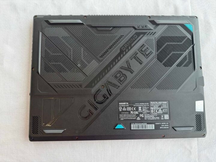 Gigabyte Gaming A16 underside view