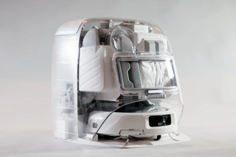DJI’s robot vacuum isn’t just style over substance