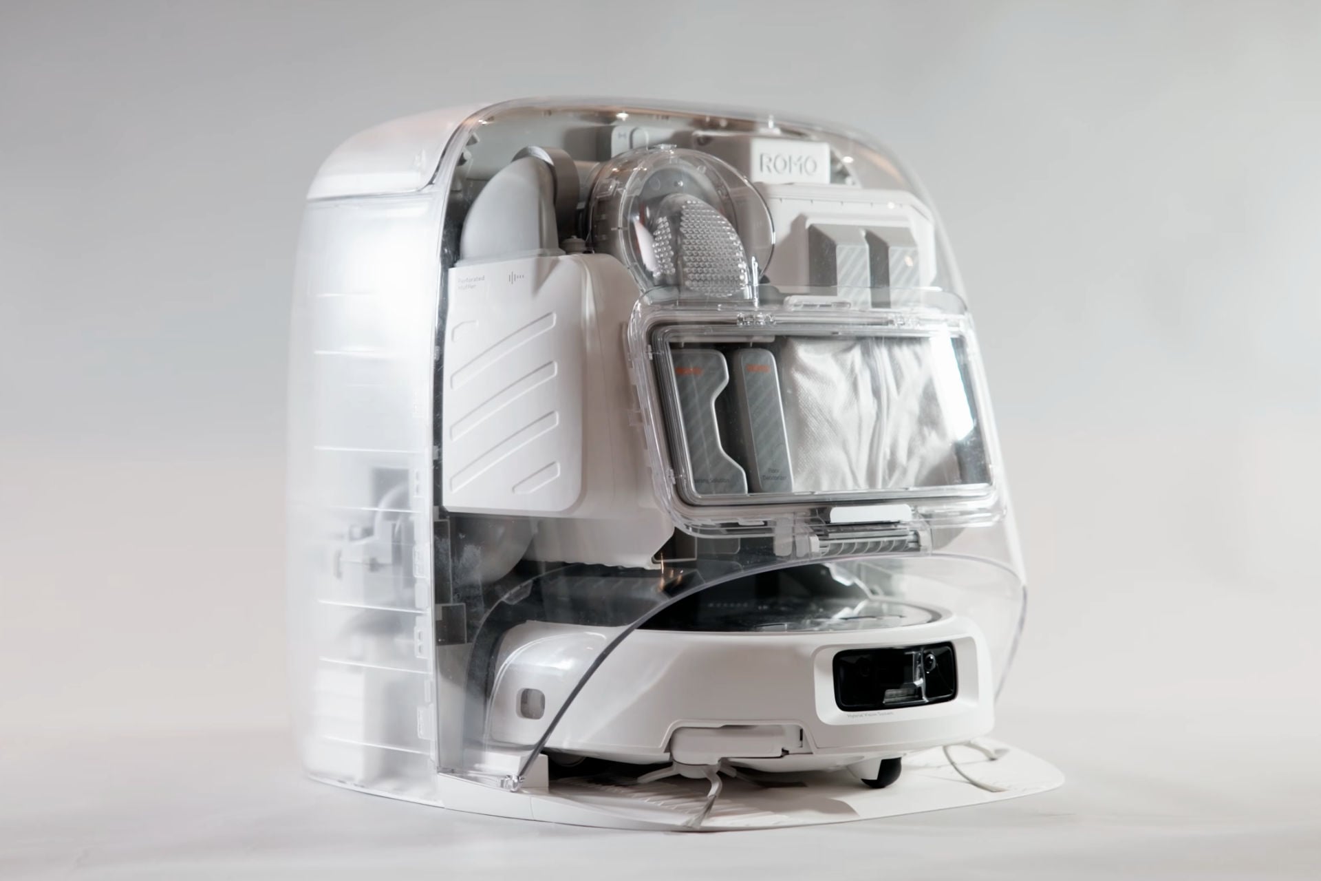 DJI's robot vacuum isn't just style over substance