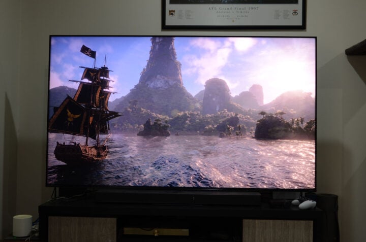 Hisense UR8S Assassin's Creed Black Flag Resynced front angle