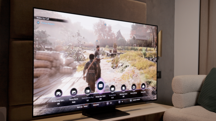 Game Bar shown on Samsung's OLED S90H 4K TV