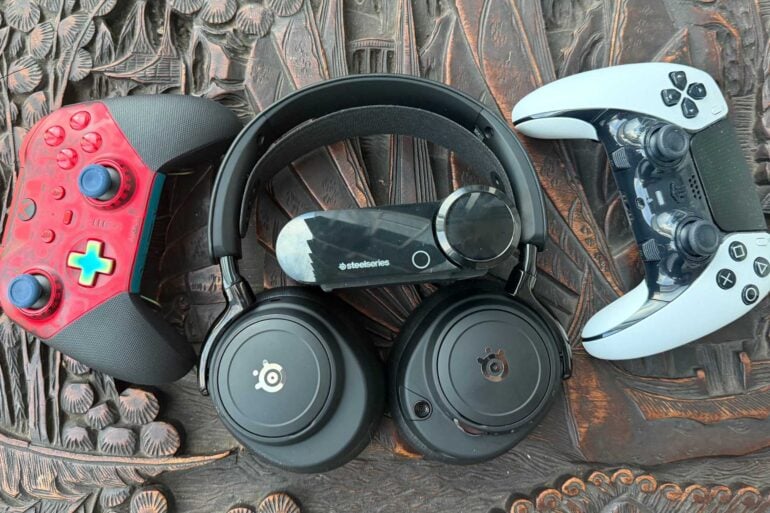 SteelSeries Arctis Nova Elite review: Excellent headset, poor mic
