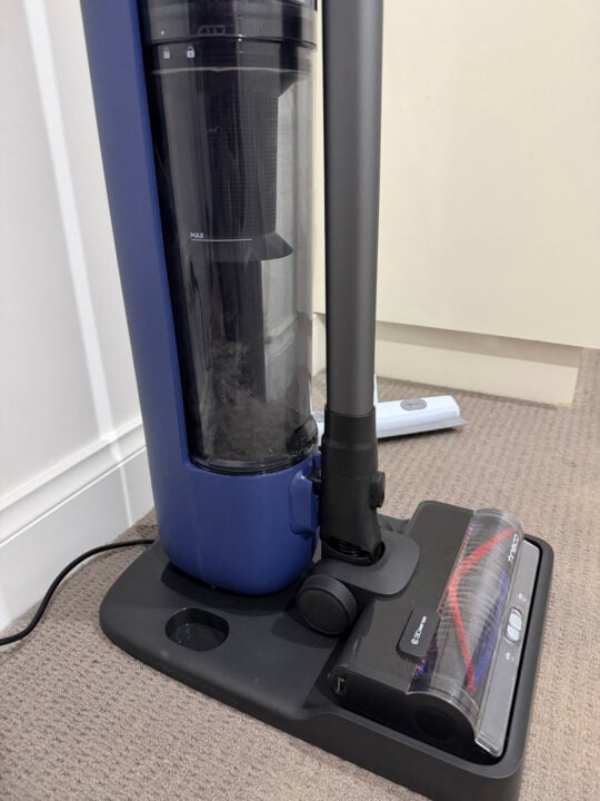 TIneco Pure One Station A70S Pet docking station bin close up