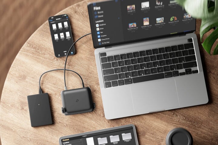 TP-Link Roam 7 connected to laptop