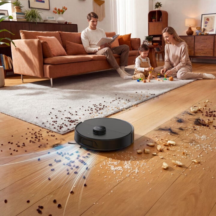 Tapo RV50 Omni living room dirty floor