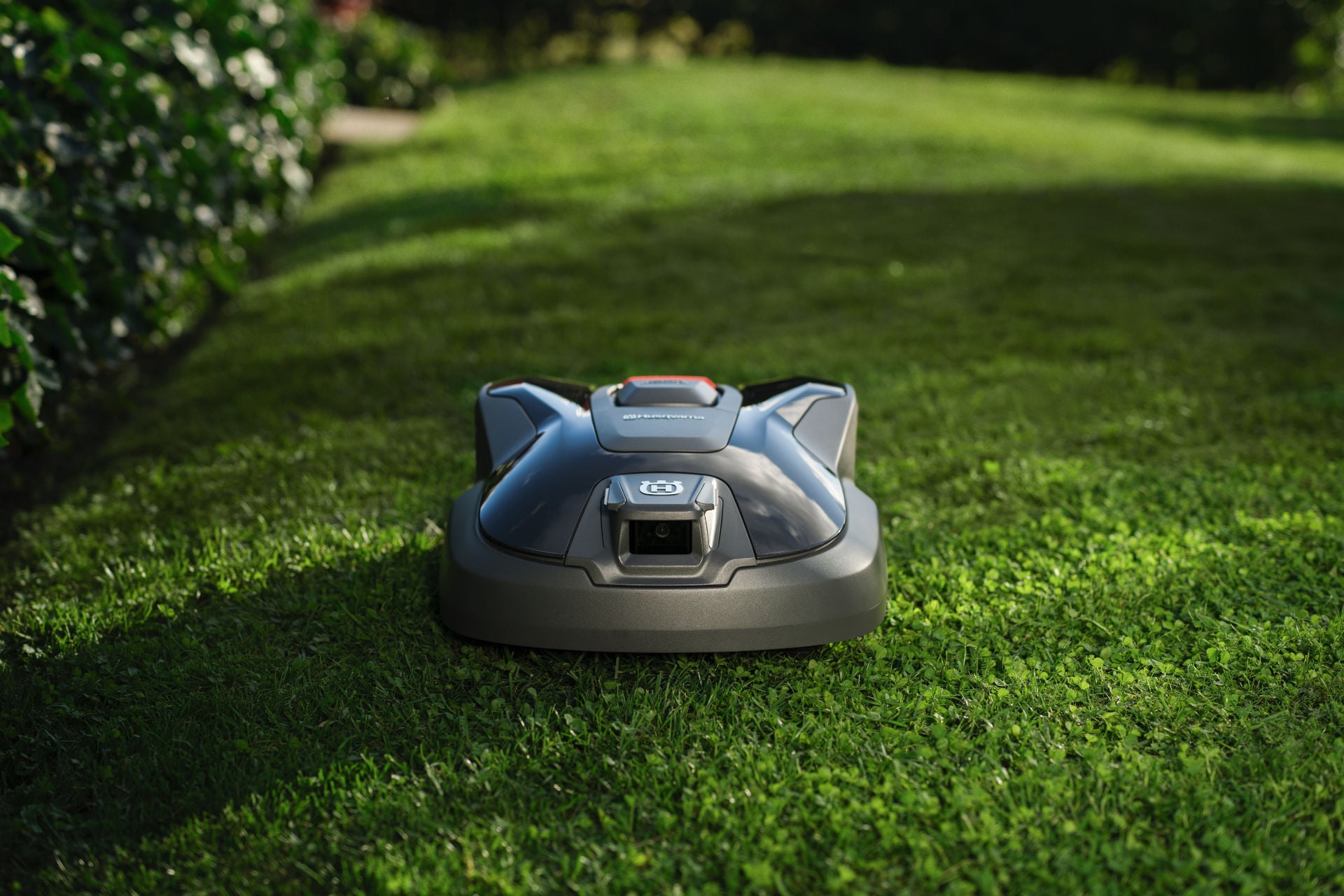 How the Husqvarna Automower 308V takes the fuss out of lawns