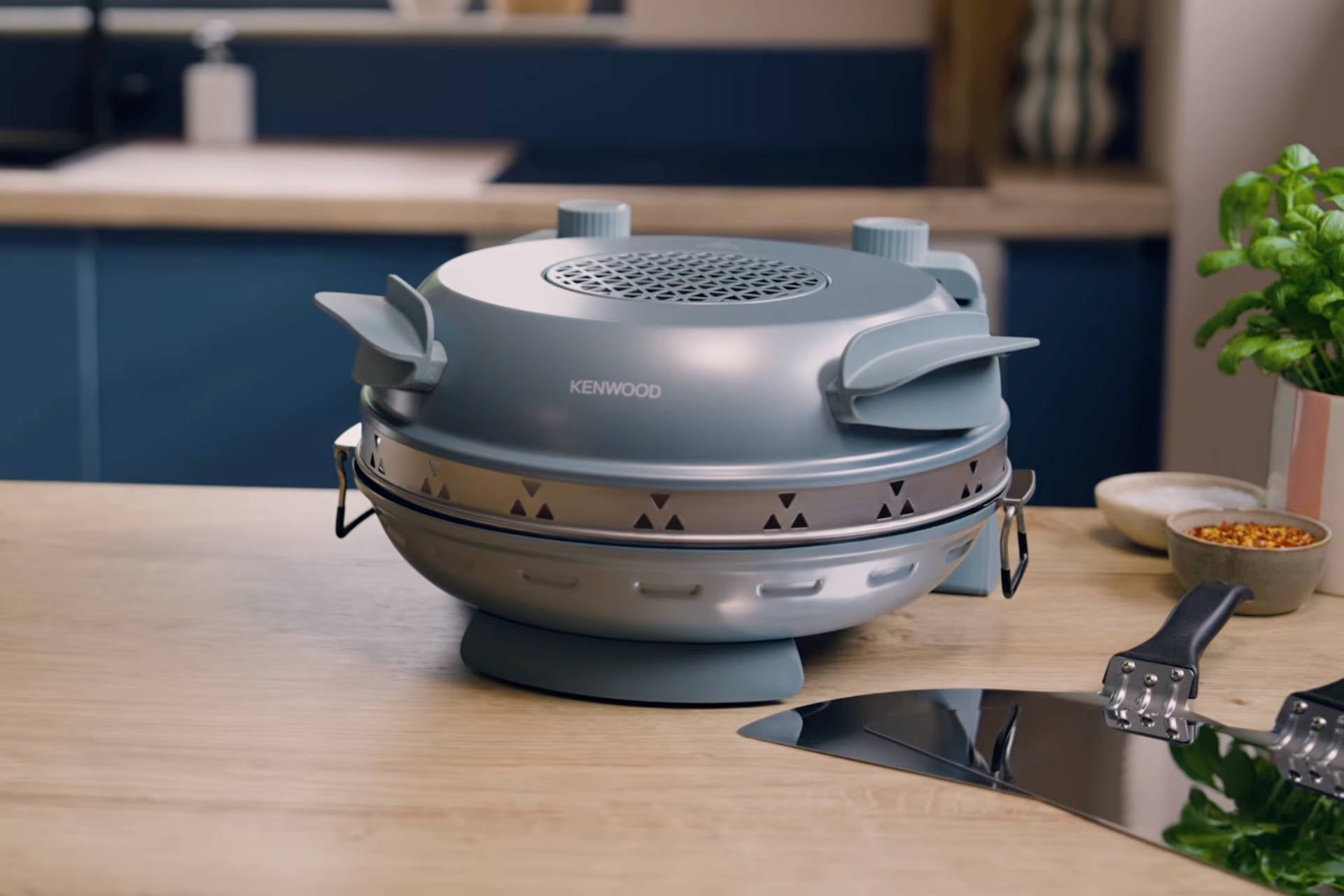 This $199 benchtop pizza oven is an absolute crowd-pleaser