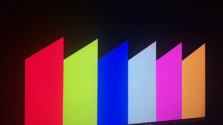 Samsung Micro RGB R95H colour bars