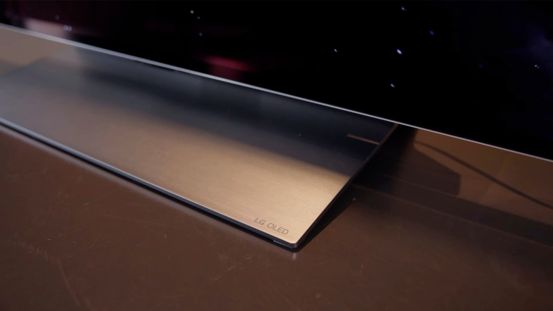 LG G6 OLED TV stand close-up