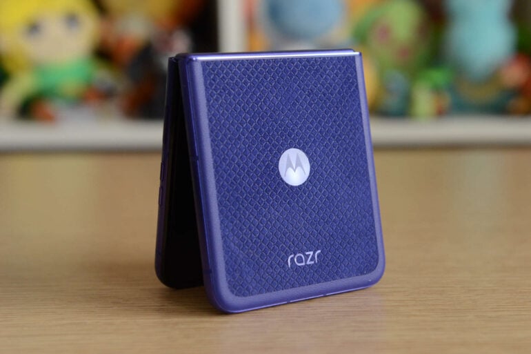 Motorola Razr 70 Ultra review: Stuck in the middle with you