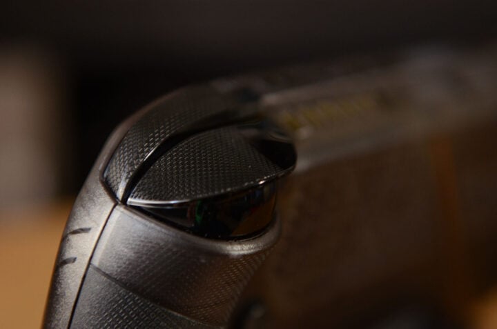 ROG Xbox Ally X20 triggers close up